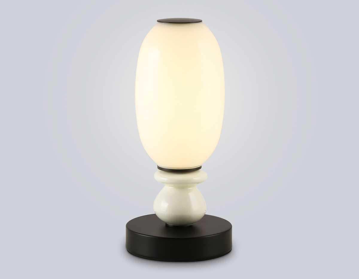 Настольная лампа Ambrella Light LH53154