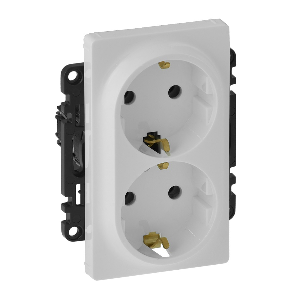 Legrand Valena LIFE DIY Бел Розетка 2-ая с/з, безвинт.зажим