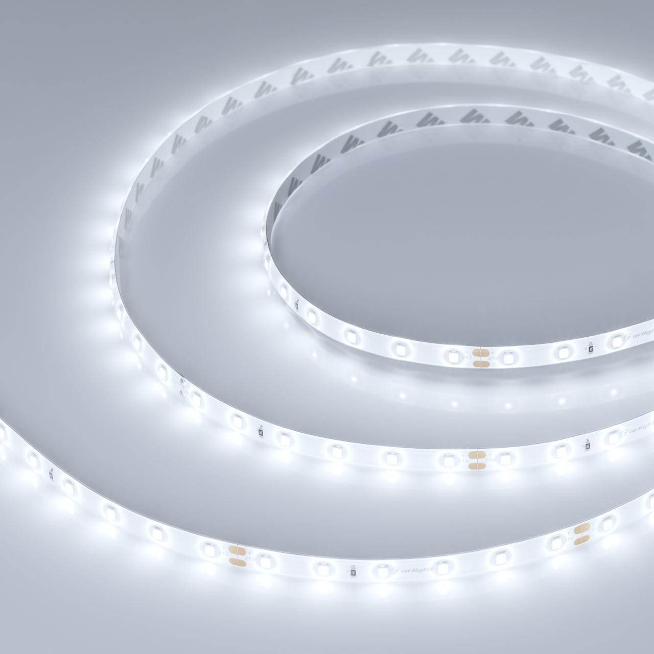 Светодиодная влагозащищенная лента Arlight 7,2W/m 60LED/m 2835SMD холодный белый 5M 020522(2)