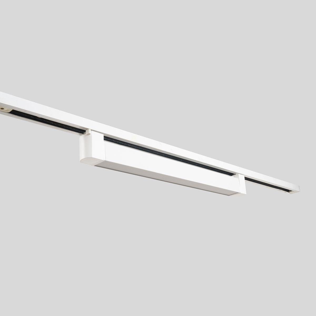 Светильник на шине Crystal Lux CLT 0.31 010 18W WH M4000K