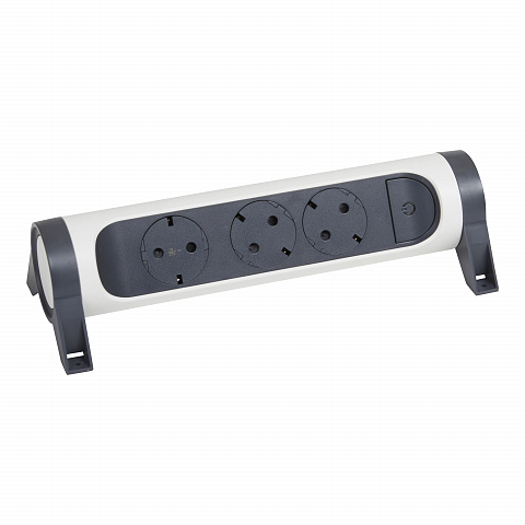 Legrand Revolution Комфорт Бело-черный Удлинитель 3x2К+З с выкл., без кабеля, плоские розетки, фиксируемый поворотный блок