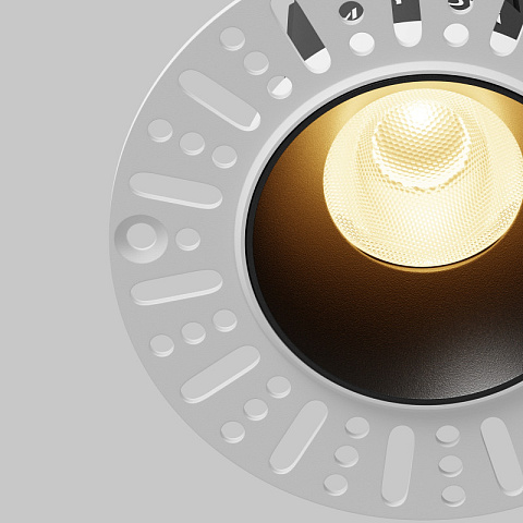 Встраиваемый светильник Maytoni DL119-10W-2.7K-TRS-B