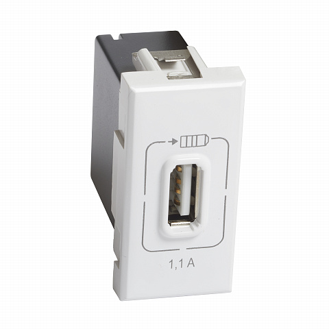 BT Axolute Белая Розетка USB для зарядки мобильных устройств 1,1А 230/5В. 1 модуль. 