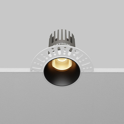 Встраиваемый светильник Maytoni DL124-10W-2.7K-TRS-B