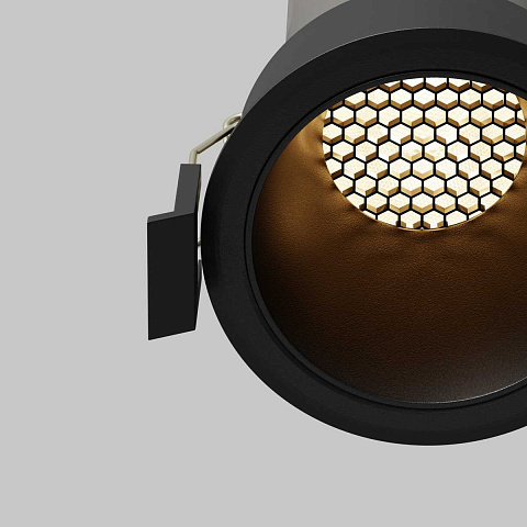 Встраиваемый светильник Maytoni DL116-10W-3K-B