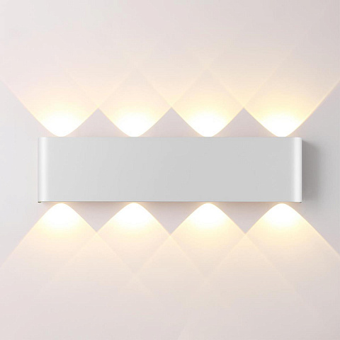 Настенный светильник Odeon Light Magnum Hightech 7192/8WL