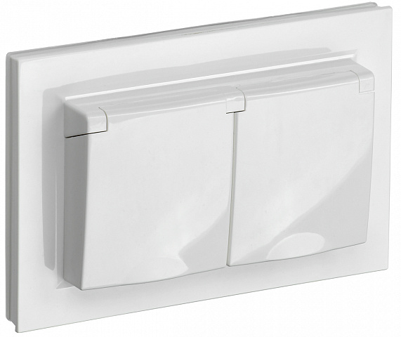 IEK BRITE Белый Розетка 2-м с/з с защ штор и крыш 16А в сборе IP44 РСбш12-3-44-БрБ