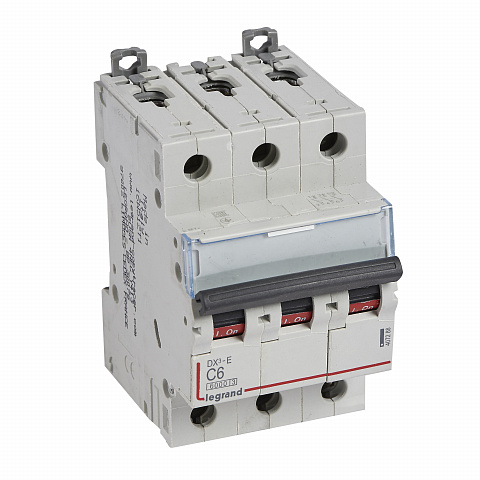 Legrand DX3-E Автоматический выключатель 3P 6А (С) 6000/6kA