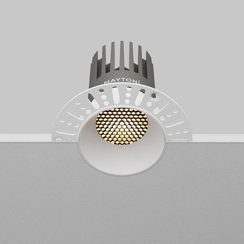 Встраиваемый светильник Maytoni DL121-15W-3K-TRS-W