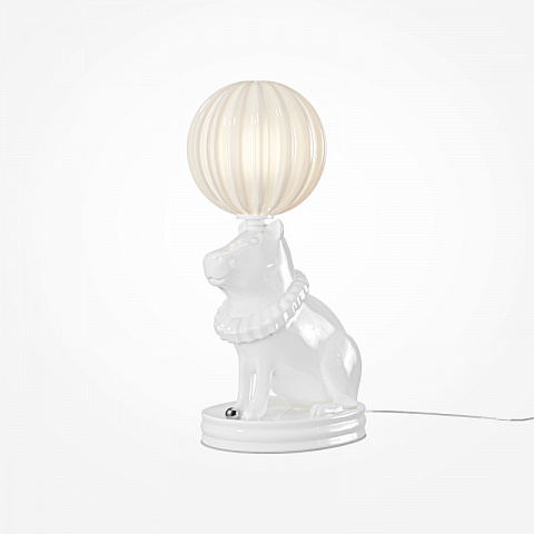 Настольная лампа Maytoni MOD477TL-L5W3K