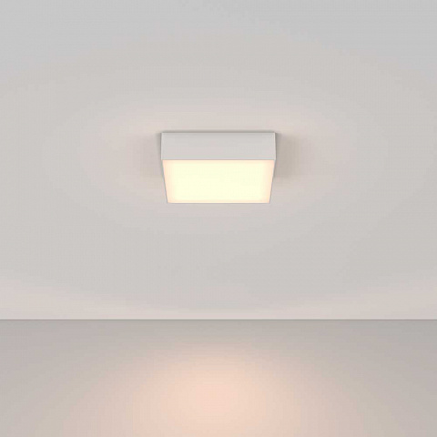 Накладной светильник Maytoni C032CL-24W3K-SQ-W
