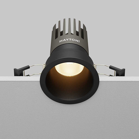 Встраиваемый светильник Maytoni DL118-15W-3K-B