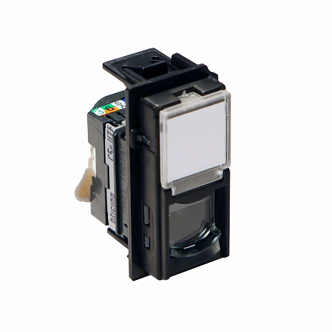 BT Living now Черный Розетка компьютерная RJ45 cat5e UTP 1 мод