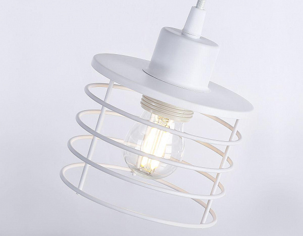 Подвесной светильник Ambrella Light TR8072