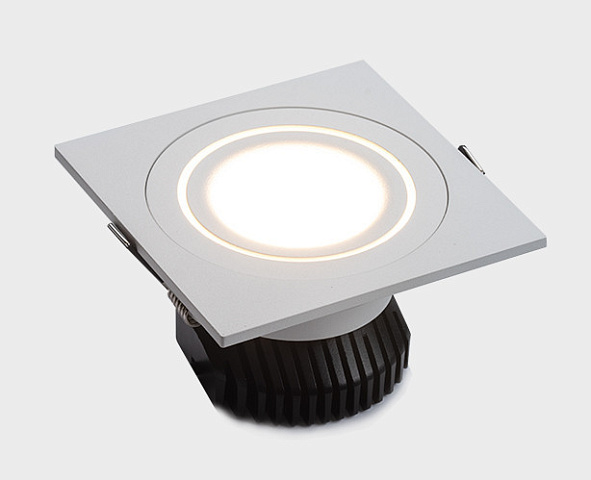 Встраиваемый светильник ITALLINE IT02-008 white