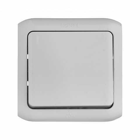 Legrand Quteo Сер Переключатель 1-клавишный IP44 10А