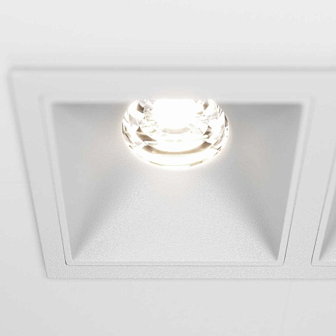 Встраиваемый светильник Maytoni DL043-02-10W4K-D-SQ-W