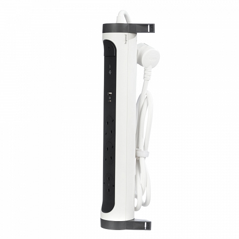 Legrand Revolution Комфорт Бело-черный Удлинитель 3x2К+З с 2xUSB A+C (3А), кабель 1,5м, плоские розетки, УЗИП с индикацией, фиксируемый поворотный бло