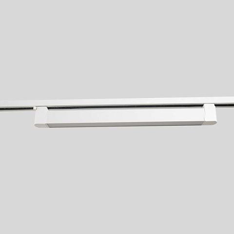Светильник на шине Crystal Lux CLT 0.31 010 18W WH M4000K
