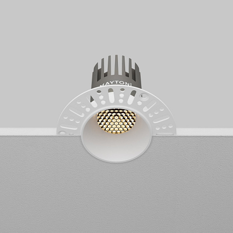 Встраиваемый светильник Maytoni DL124-10W-3K-TRS-W