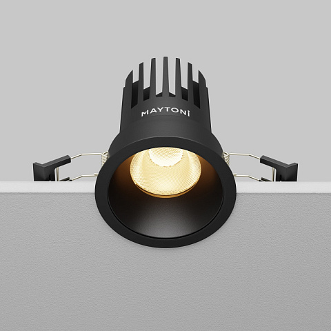 Встраиваемый светильник Maytoni DL117-15W-2.7K-B