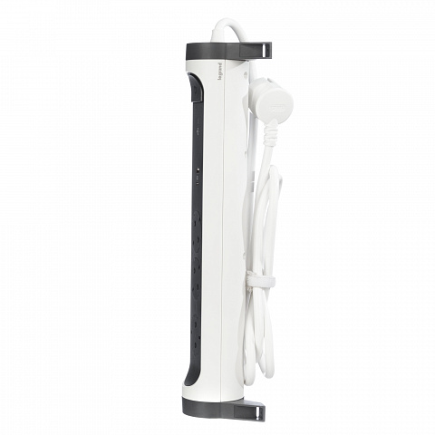 Legrand Revolution Комфорт Бело-черный Удлинитель 3x2К+З с 2xUSB A+C (3А), кабель 1,5м, плоские розетки, УЗИП с индикацией, фиксируемый поворотный бло