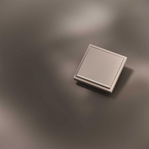 Клавиша для выключателя/переключателя одноклавишного с подсветкой, S70 Metal (платина) Voltum VLSM000210