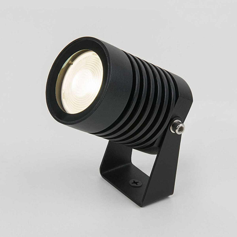 Уличный светодиодный светильник Elektrostandard Landscape 043 FL LED черный a059011