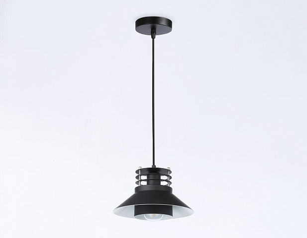 Подвесной светильник Ambrella light Traditional TR8172