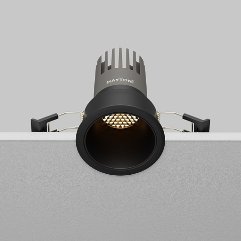 Встраиваемый светильник Maytoni DL116-10W-3K-B