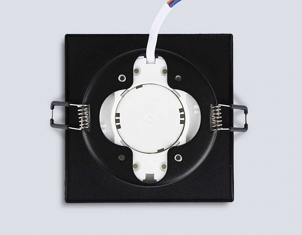 Влагозащищенный светильник Ambrella Light TN6710
