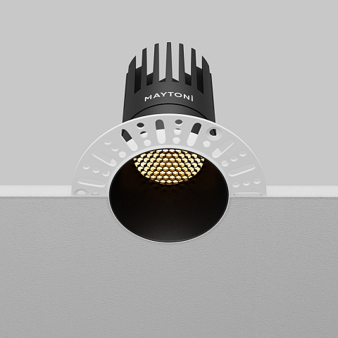 Встраиваемый светильник Maytoni DL122-15W-2.7K-TRS-B