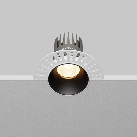 Встраиваемый светильник Maytoni DL119-10W-3K-TRS-B