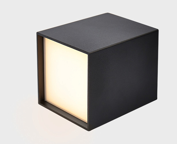 Накладной светильник ITALLINE DL 3028 black 3000K