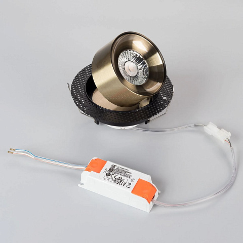 Встраиваемый светодиодный спот Arlight SP-Plurio-Built-Trimless-R120-9W Day4000 038047