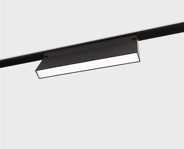 Светильник на шине ITALLINE IT012-5024 black 3000K