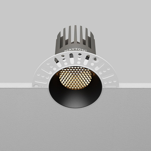 Встраиваемый светильник Maytoni DL121-15W-3K-TRS-B