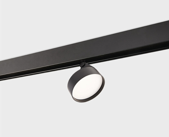 Светильник на шине ITALLINE IT012-5028 black 3000K