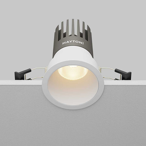 Встраиваемый светильник Maytoni DL118-15W-3K-W