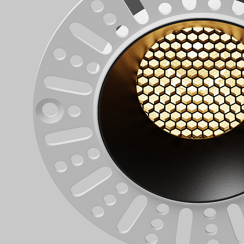 Встраиваемый светильник Maytoni DL121-15W-2.7K-TRS-B