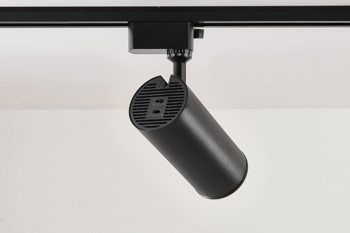 Светильник на шине Crystal Lux CLT 0.31 021 BK 3CCT ZOOM
