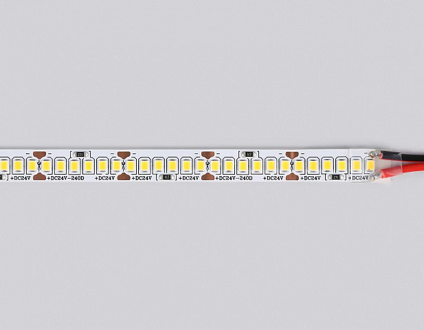 Светодиодная лента Ambrella Light 22W/m 240LED/m 2835SMD теплый белый 5M GS3501