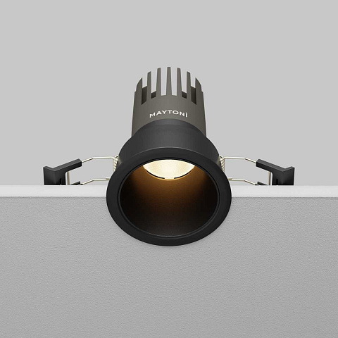 Встраиваемый светильник Maytoni DL116-10W-3K-B
