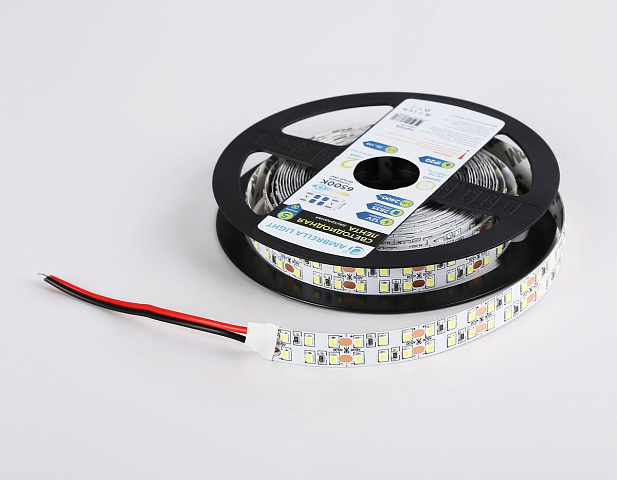 Светодиодная лента Ambrella Light 24W/m 240LED/m 2835SMD холодный белый 5M GS1703