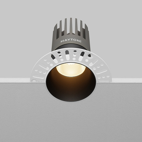 Встраиваемый светильник Maytoni DL122-15W-3K-TRS-B