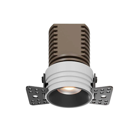 Встраиваемый светильник Maytoni DL059-7W3K-TRS-B