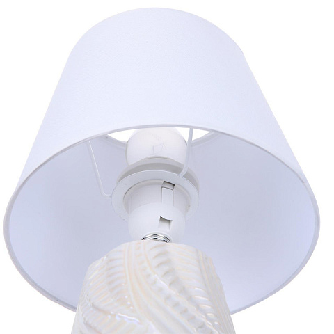 Настольная лампа LUMION 8212/1T