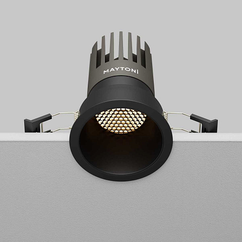 Встраиваемый светильник Maytoni DL118-15W-3K-B