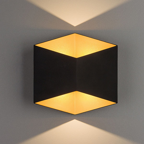 Настенный светильник Nowodvorski Impulse Led Black/Gold 8141