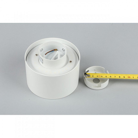 Накладной светильник Omnilux OML-100409-16